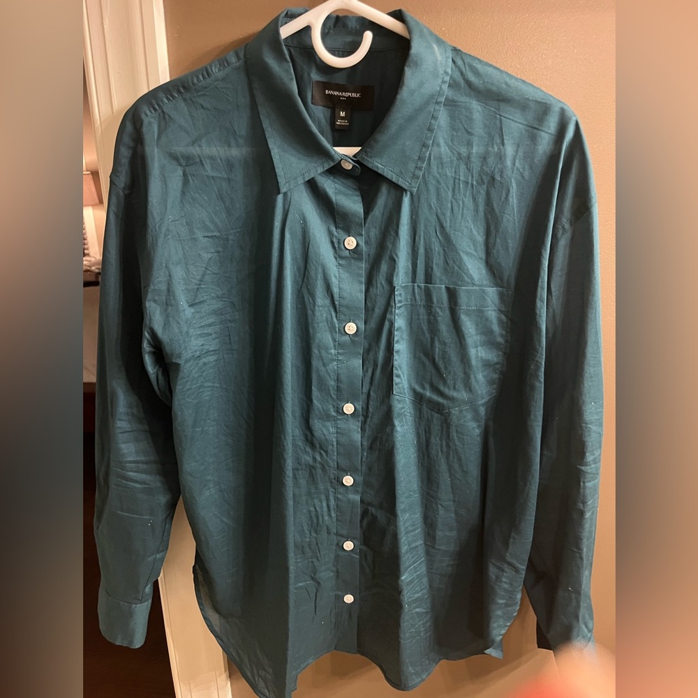 M Banana Republic Teal lightweight Shirt